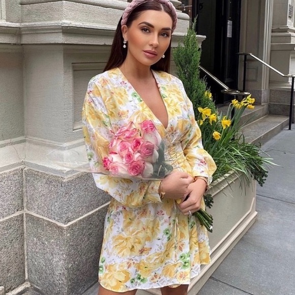 Zara floral print dress bloggers favorite NWT - Picture 2 of 12